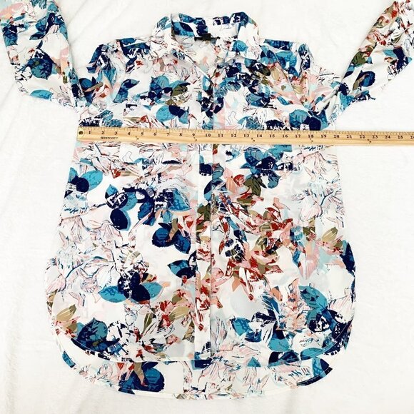5/$25 Attention bold spring florals lightweight flowy long sleeve collared top - Picture 6 of 7